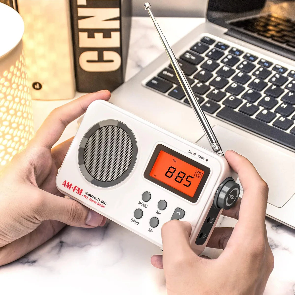 Portable Radio AM FM Radio Audio Receiver Stable Signal Radio With 3.5MM Earphone Plug Stretchable Antenna USB Battery Powered
